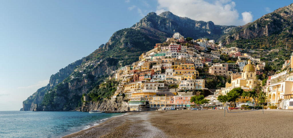 La Côte Amalfitaine vue de la plage